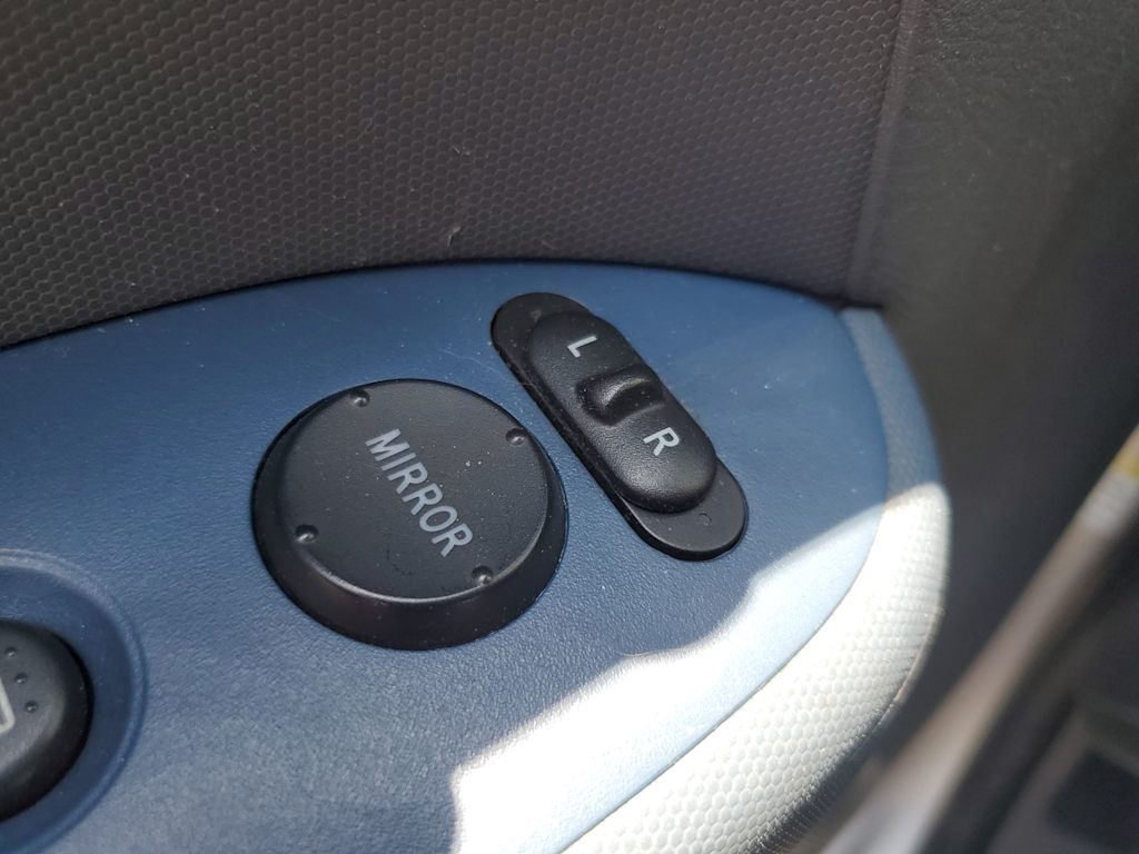 Thumbnail: 2006 Honda Element - 23