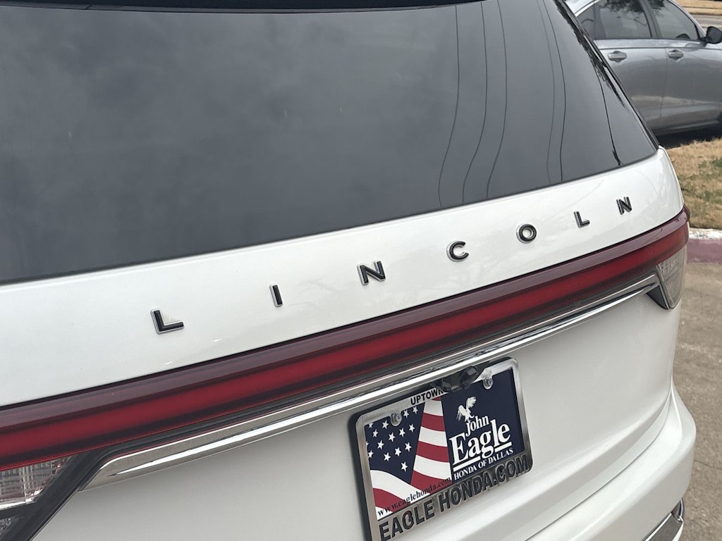 Thumbnail: 2022 Lincoln Aviator - 31