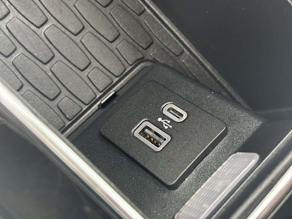 Thumbnail: 2022 Lincoln Aviator - 38