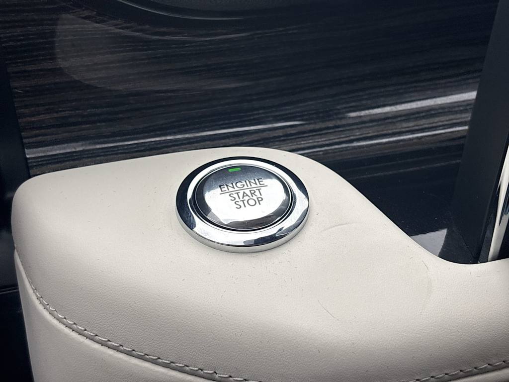 Thumbnail: 2022 Lincoln Aviator - 37