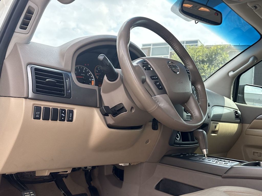 Thumbnail: 2014 Nissan Armada - 2