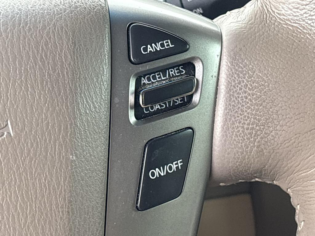 Thumbnail: 2014 Nissan Armada - 17