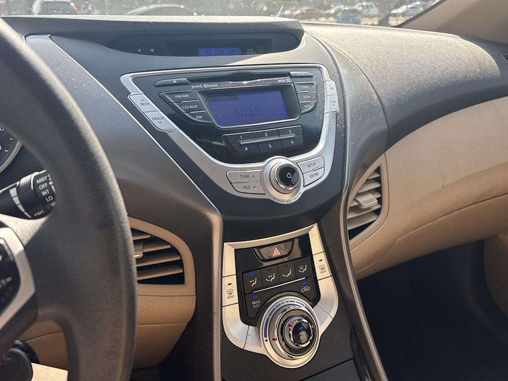 Thumbnail: 2011 Hyundai Elantra - 9