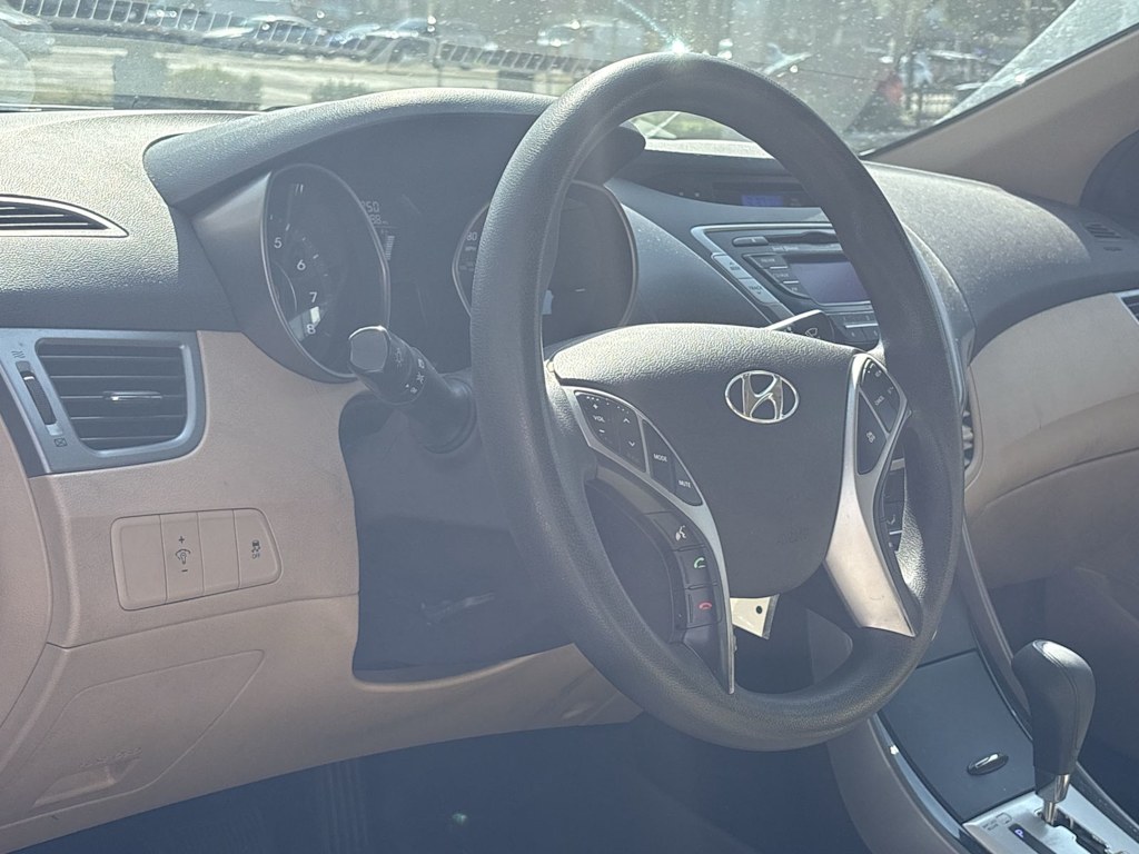 Thumbnail: 2011 Hyundai Elantra - 14