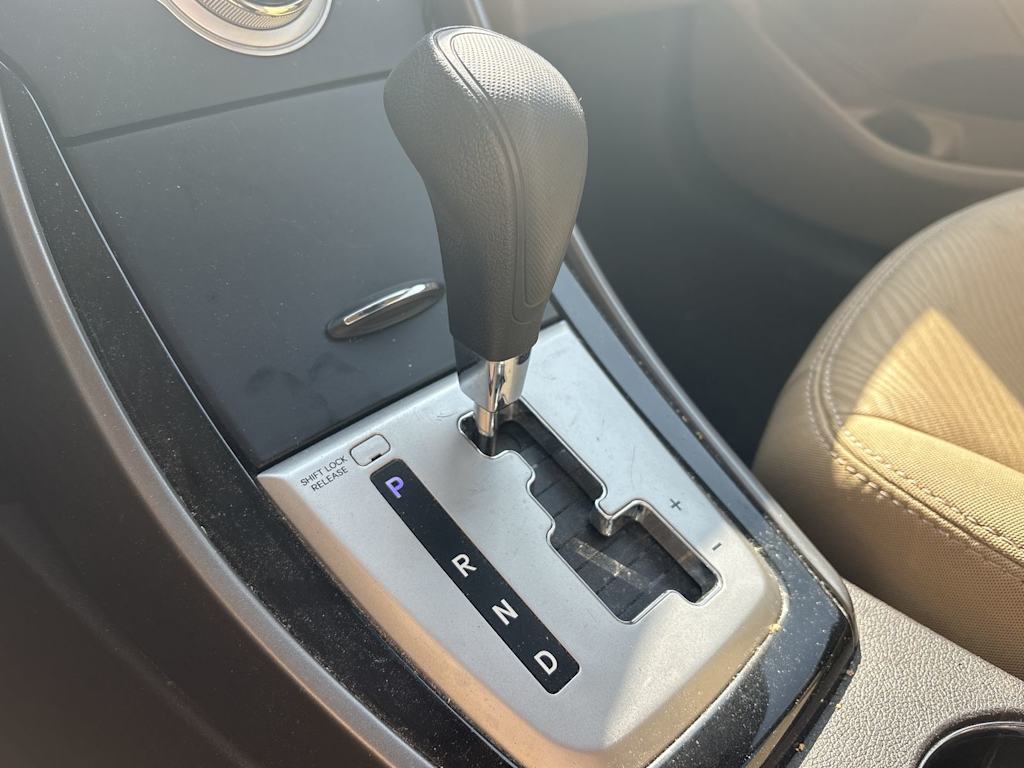 Thumbnail: 2011 Hyundai Elantra - 10