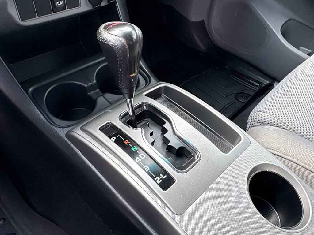 Thumbnail: 2013 Toyota Tacoma - 10