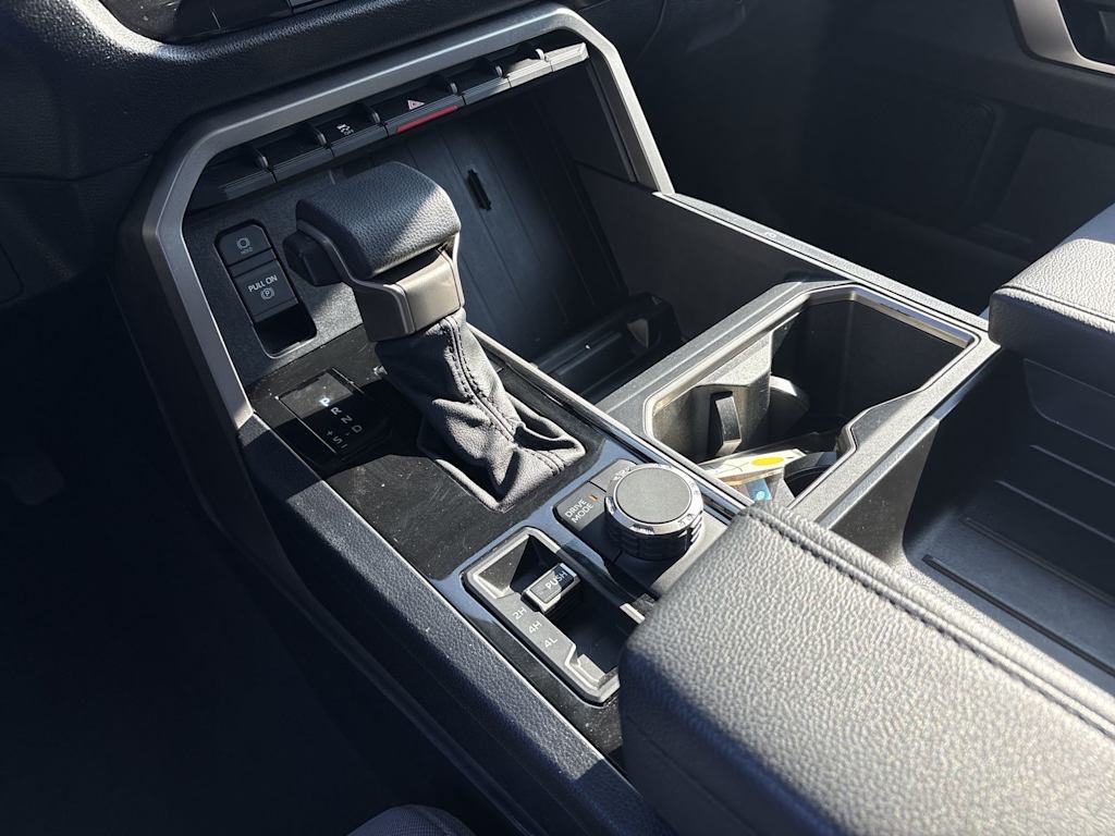 Thumbnail: 2024 Toyota Tundra - 16