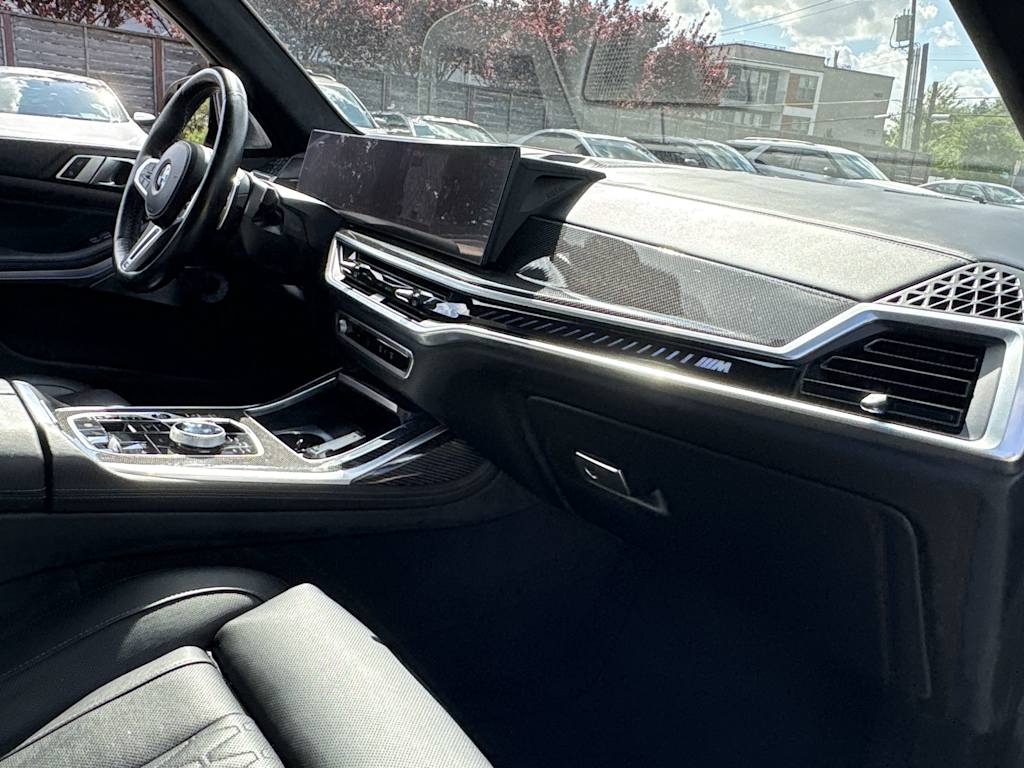 Thumbnail: 2023 BMW X7 - 13