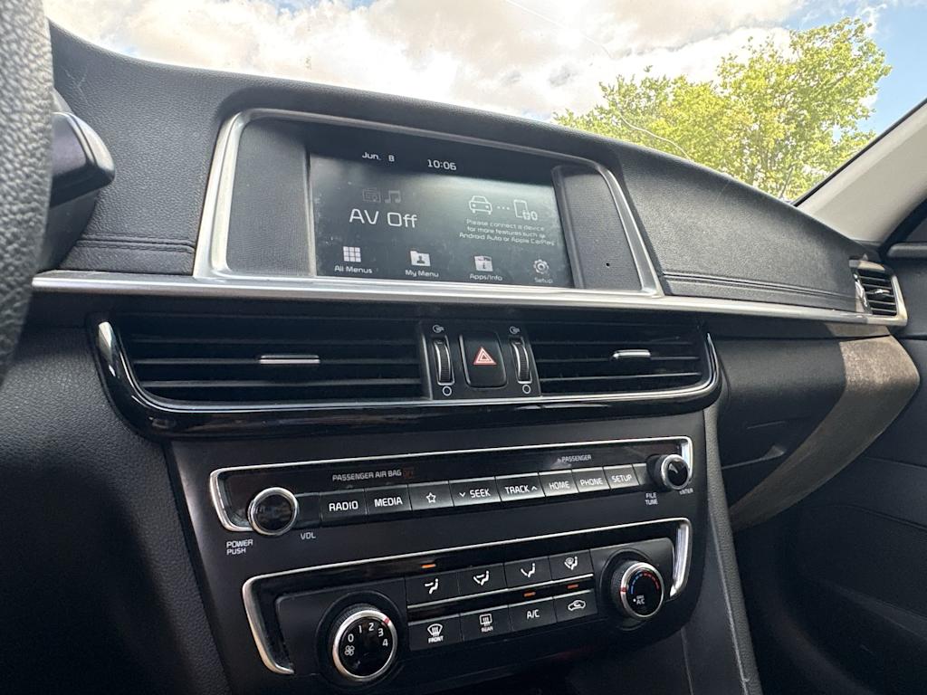 Thumbnail: 2019 Kia Optima - 10
