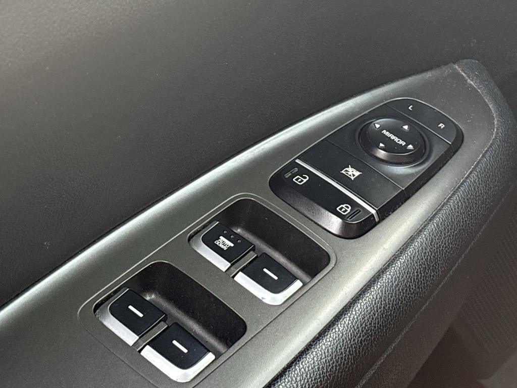Thumbnail: 2019 Kia Optima - 23