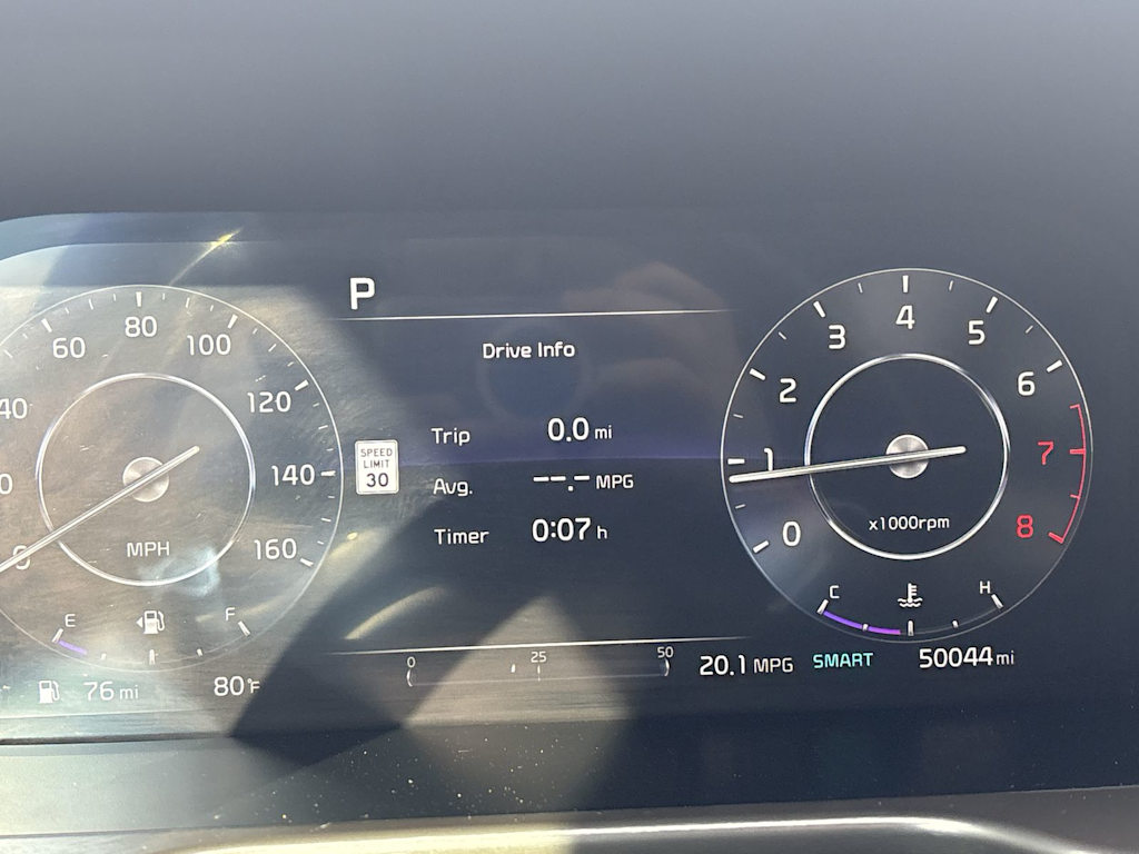 Thumbnail: 2022 Kia Sorento - 16