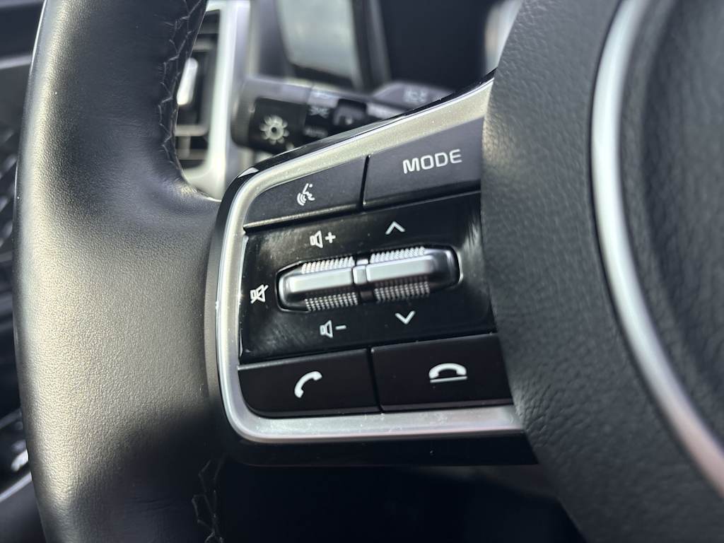 Thumbnail: 2022 Kia Sorento - 30