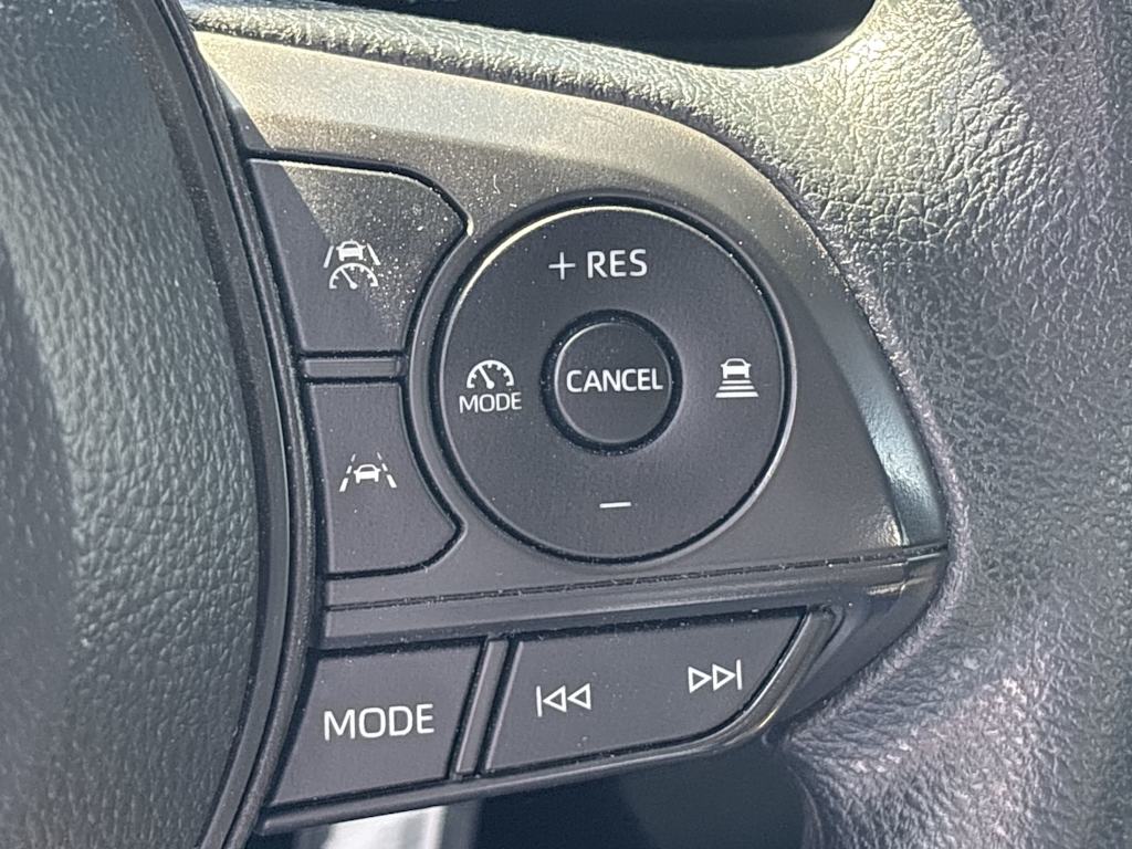 Thumbnail: 2025 Toyota Corolla - 18