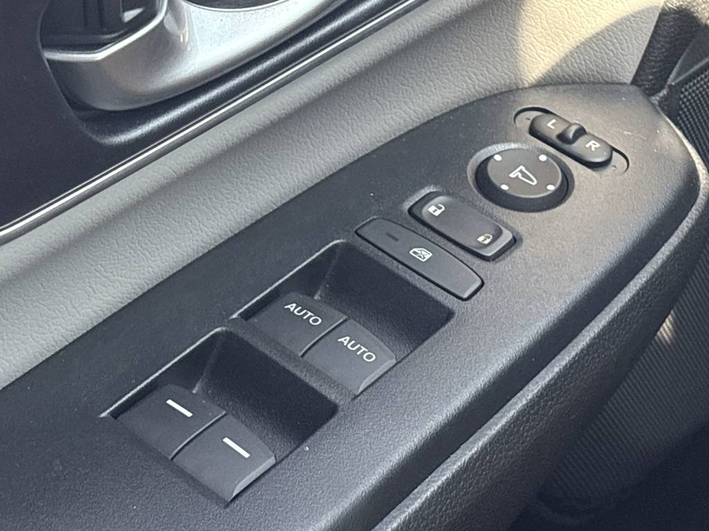 Thumbnail: 2018 Honda CR-V - 24