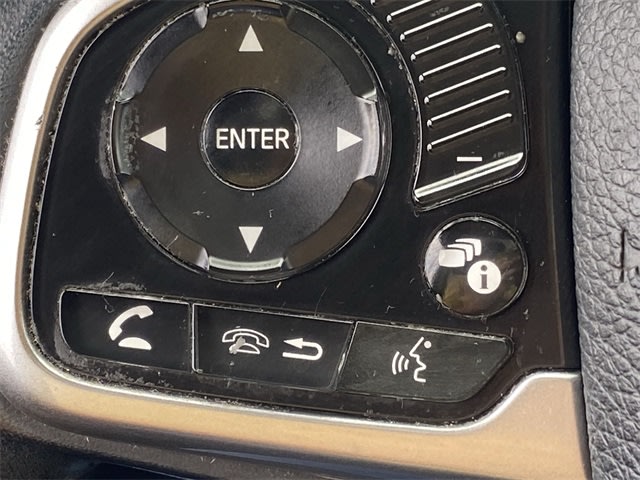 2017 Honda CR-V Touring 30