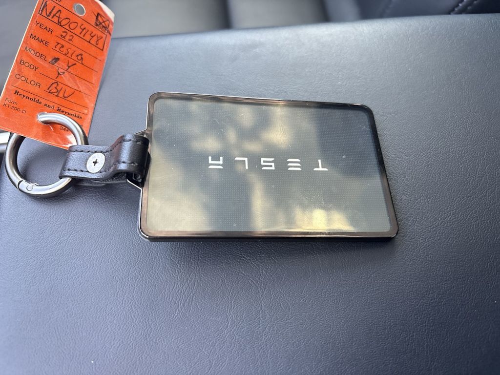 Thumbnail: 2022 Tesla Model Y - 11