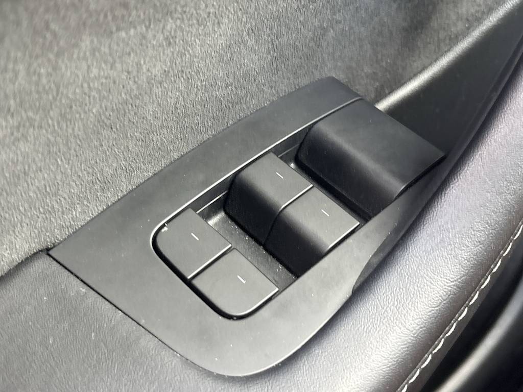 Thumbnail: 2022 Tesla Model Y - 21