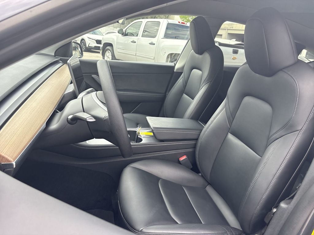Thumbnail: 2022 Tesla Model Y - 10