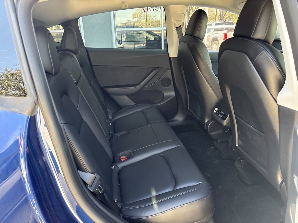 Thumbnail: 2022 Tesla Model Y - 22