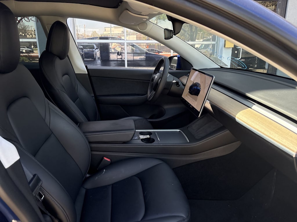 Thumbnail: 2022 Tesla Model Y - 11