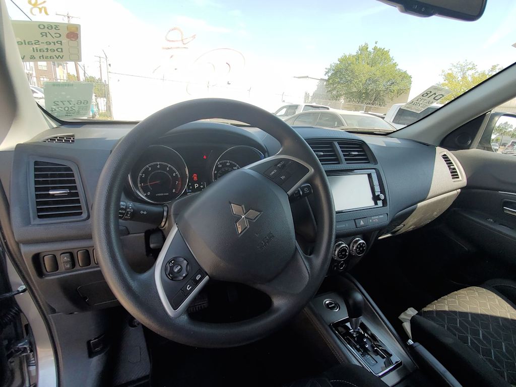 Thumbnail: 2024 Mitsubishi Outlander Sport - 9