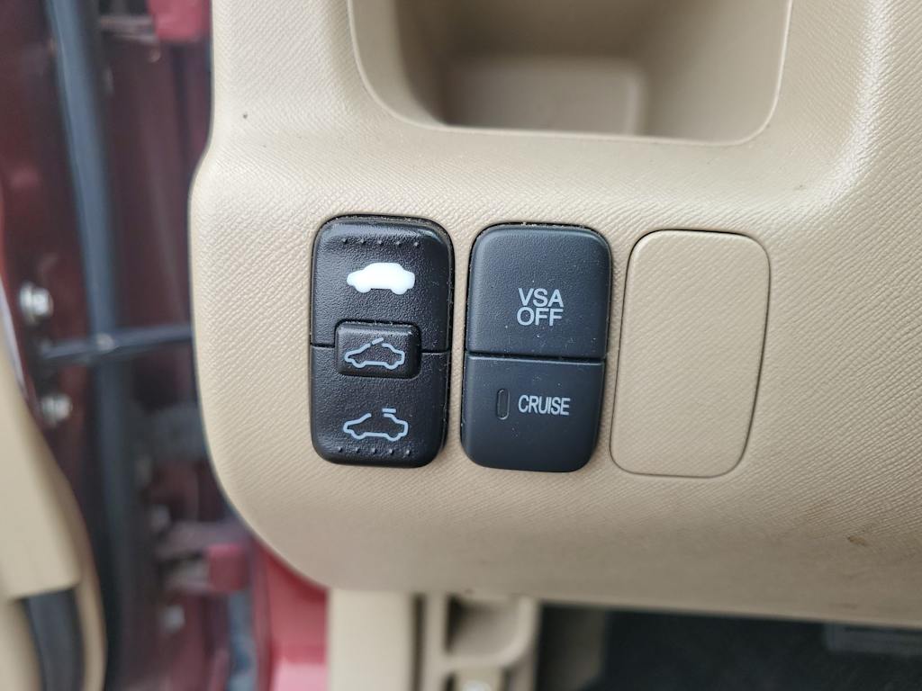 Thumbnail: 2006 Honda CR-V - 21