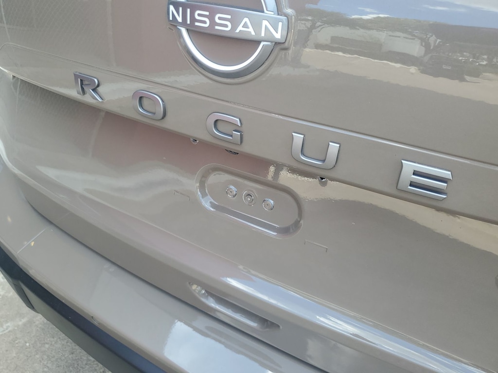 Thumbnail: 2025 Nissan Rogue - 7