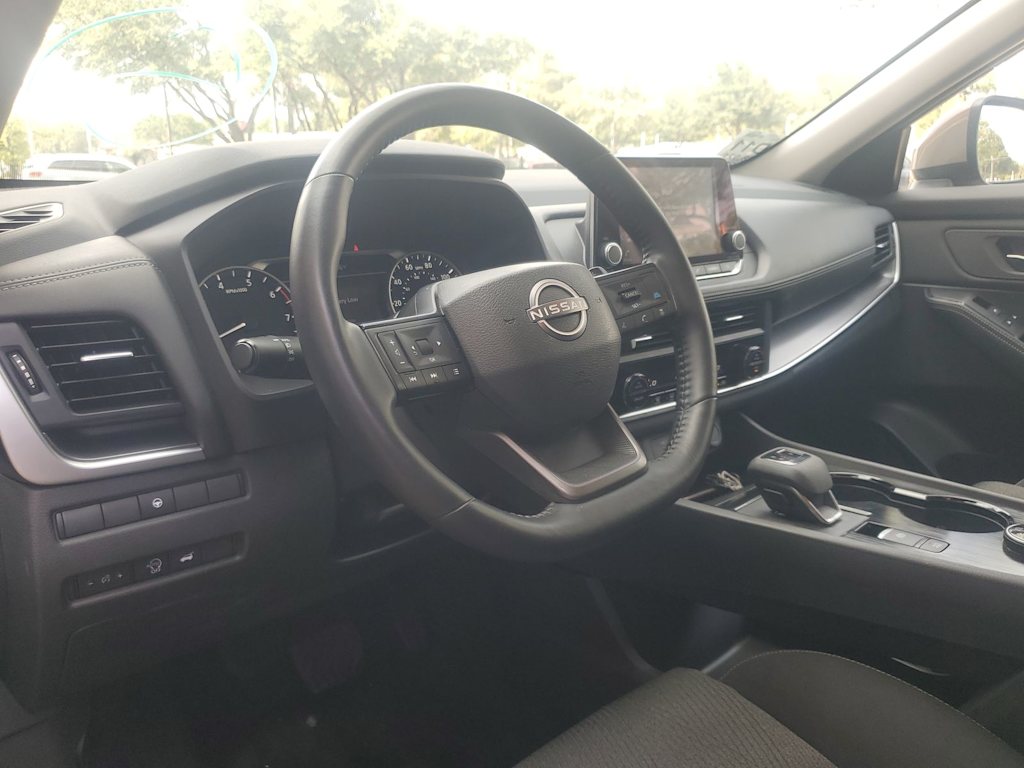 Thumbnail: 2025 Nissan Rogue - 2