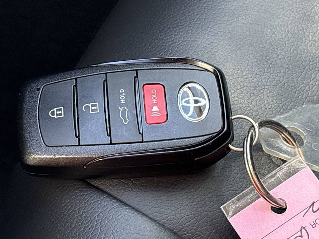 Thumbnail: 2025 Toyota Corolla - 18