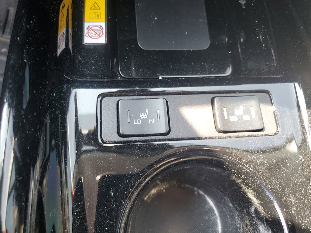 Thumbnail: 2019 Toyota Prius - 27