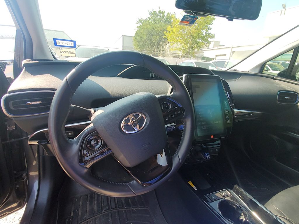 Thumbnail: 2019 Toyota Prius - 9