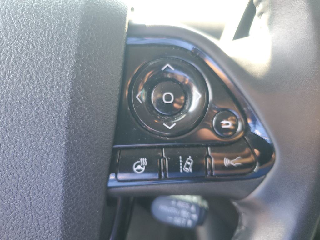 Thumbnail: 2019 Toyota Prius - 21