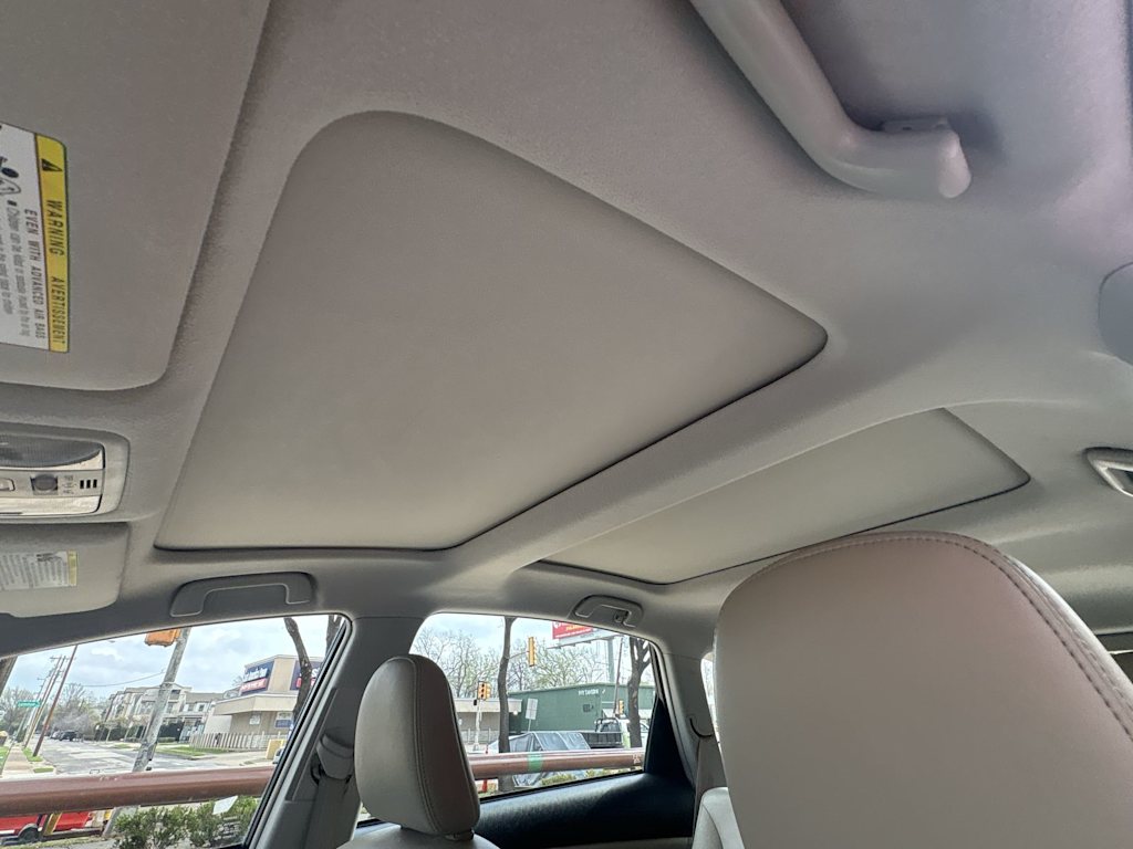 Thumbnail: 2012 Toyota Prius v - 41