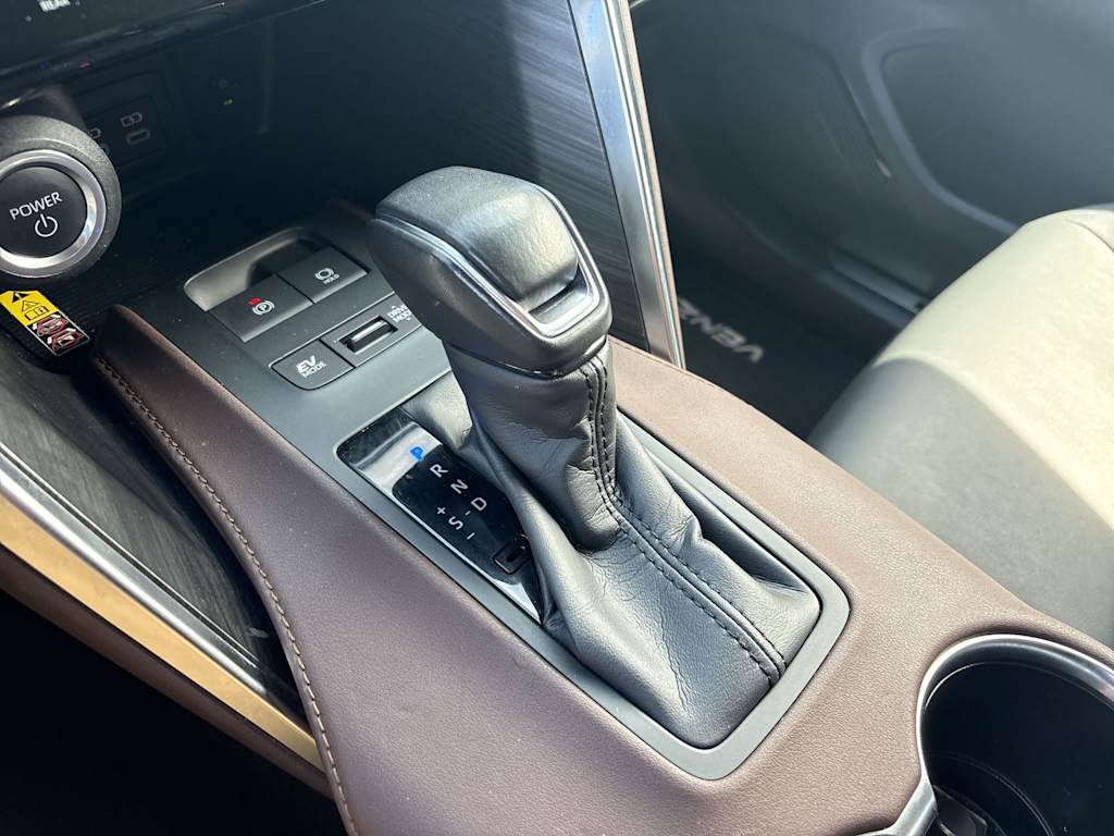 Thumbnail: 2024 Toyota Venza - 14
