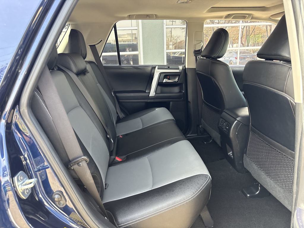 Thumbnail: 2023 Toyota 4Runner - 33