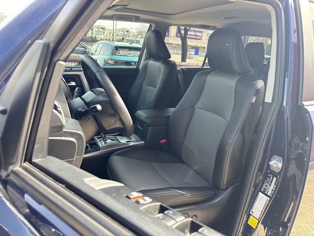 Thumbnail: 2023 Toyota 4Runner - 10