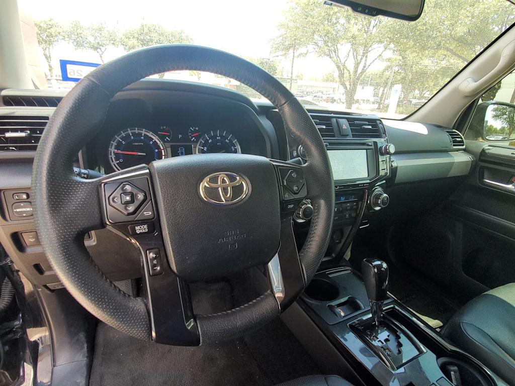 Thumbnail: 2019 Toyota 4Runner - 9