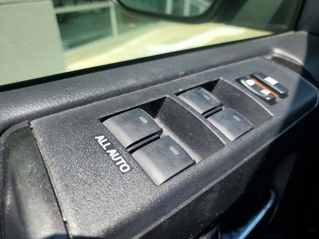 Thumbnail: 2019 Toyota 4Runner - 25