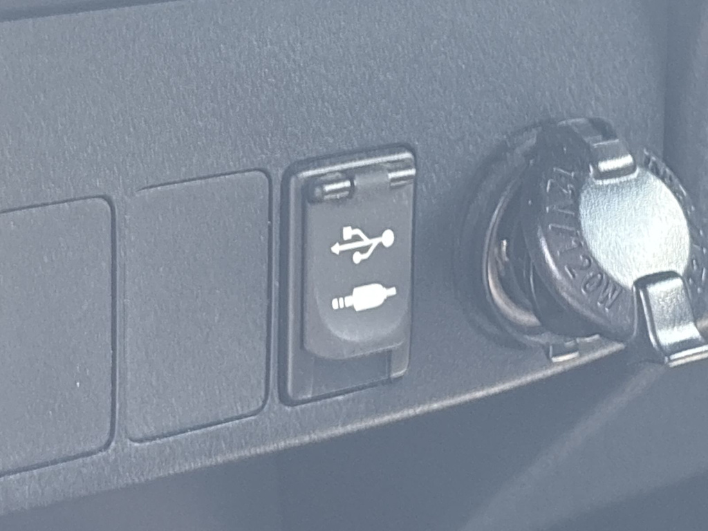 Thumbnail: 2014 Toyota RAV4 - 22