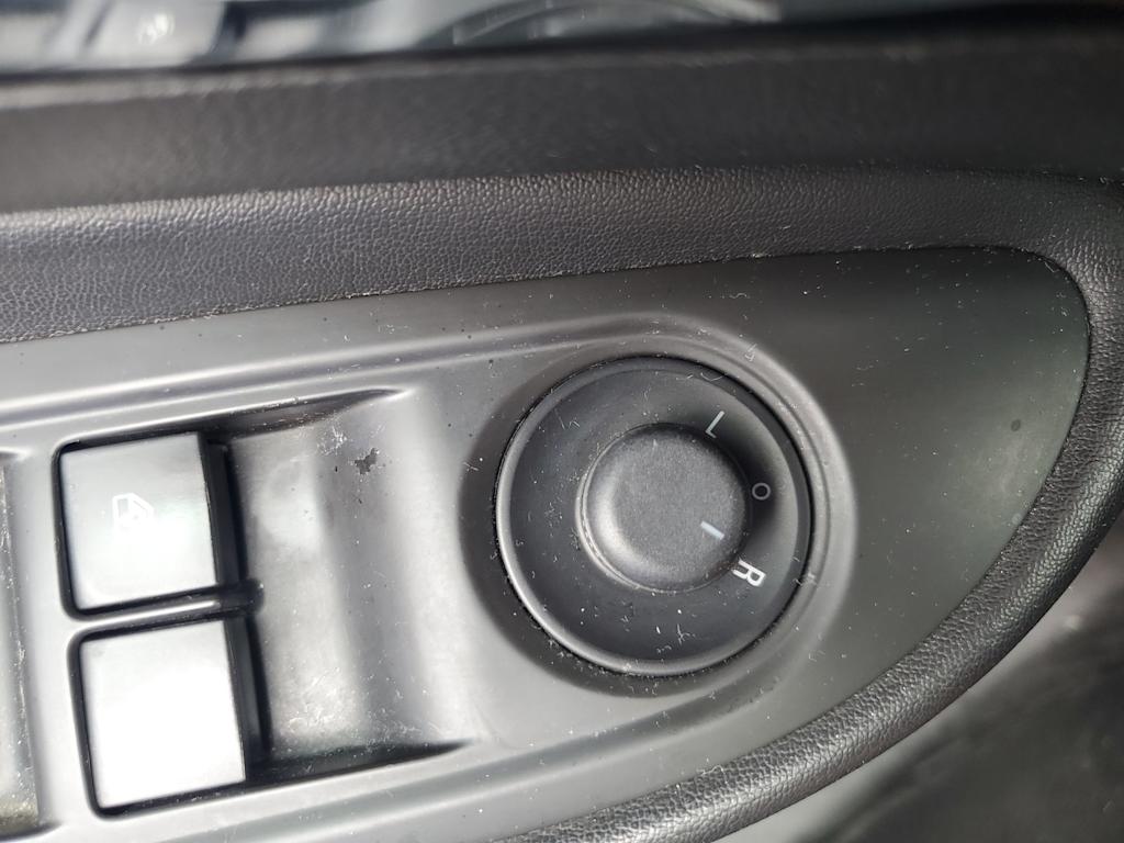 Thumbnail: 2018 Buick Encore - 26
