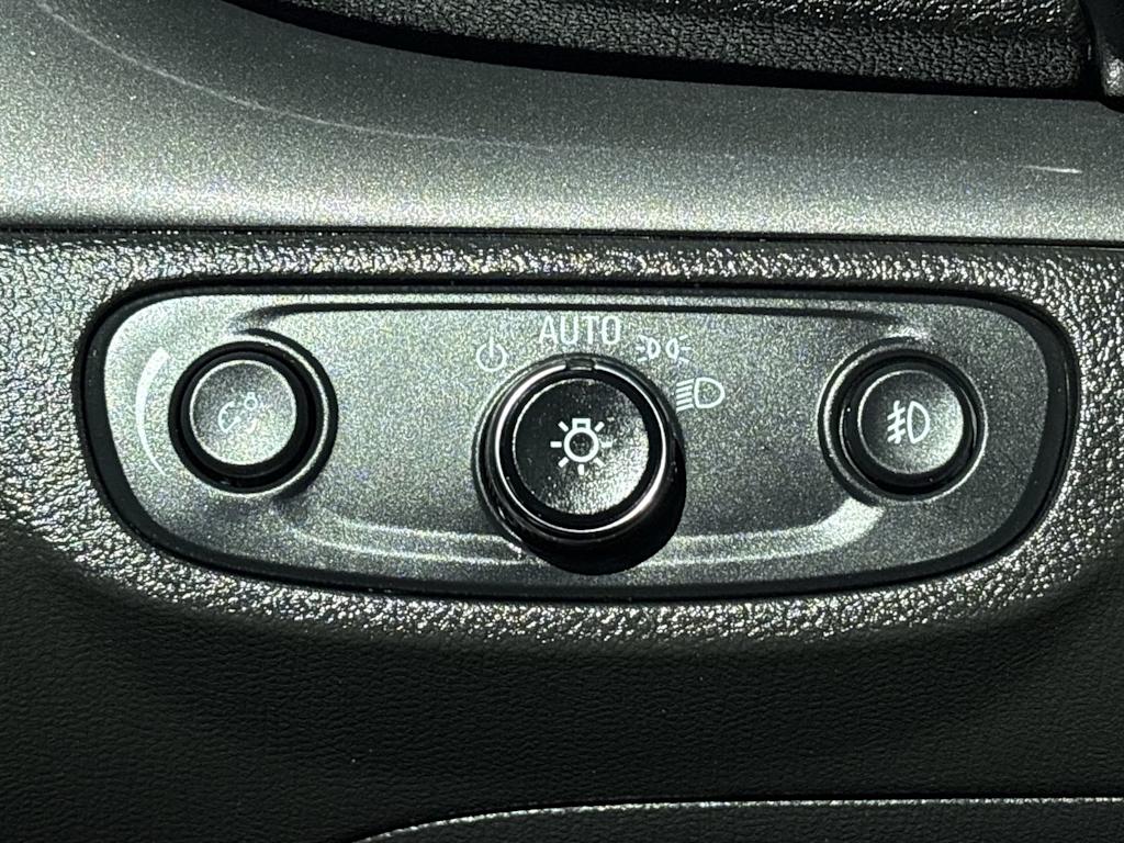 Thumbnail: 2017 Buick Encore - 35