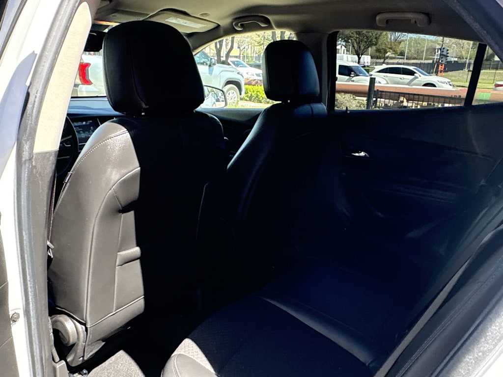 Thumbnail: 2017 Buick Encore - 12