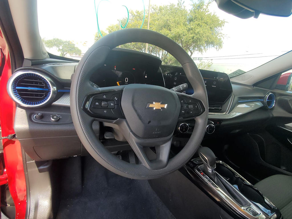 Thumbnail: 2026 Chevrolet Trax - 9