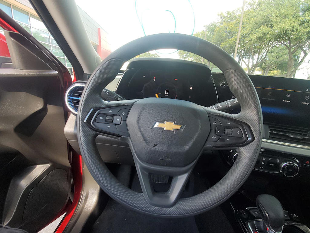 Thumbnail: 2026 Chevrolet Trax - 10