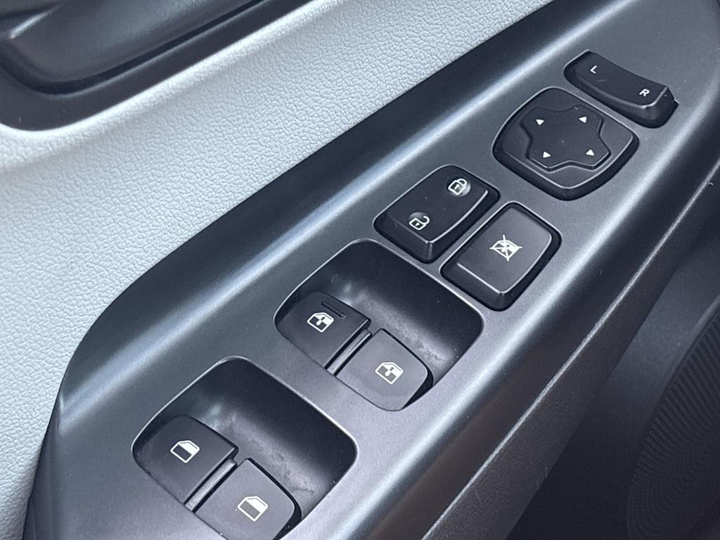 Thumbnail: 2023 Hyundai Kona - 40