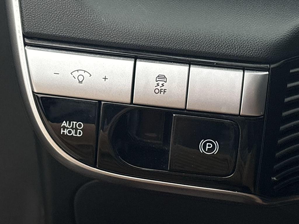 Thumbnail: 2023 Hyundai Ioniq 5 - 19