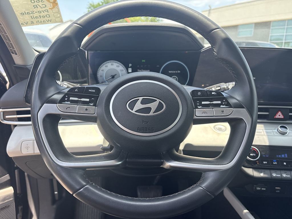 Thumbnail: 2024 Hyundai Elantra - 9