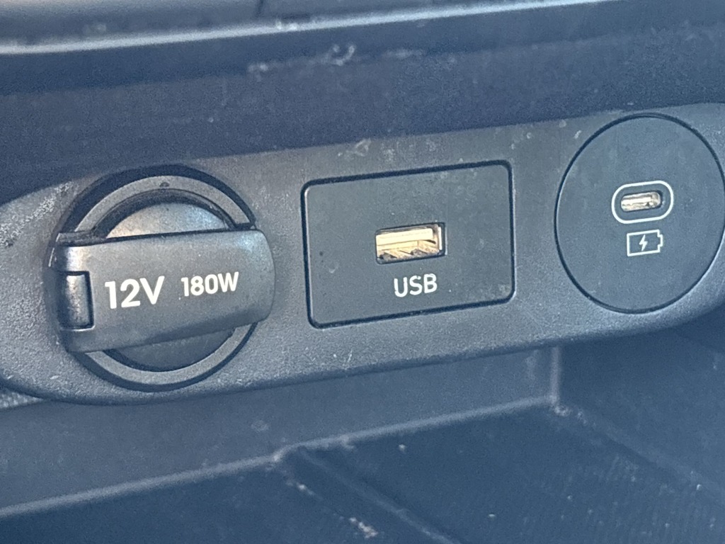 Thumbnail: 2024 Hyundai Elantra - 36