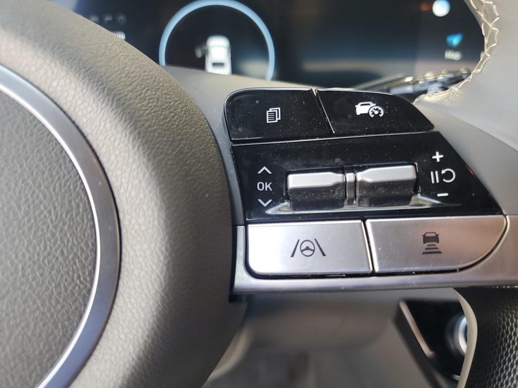 Thumbnail: 2025 Hyundai Elantra - 19