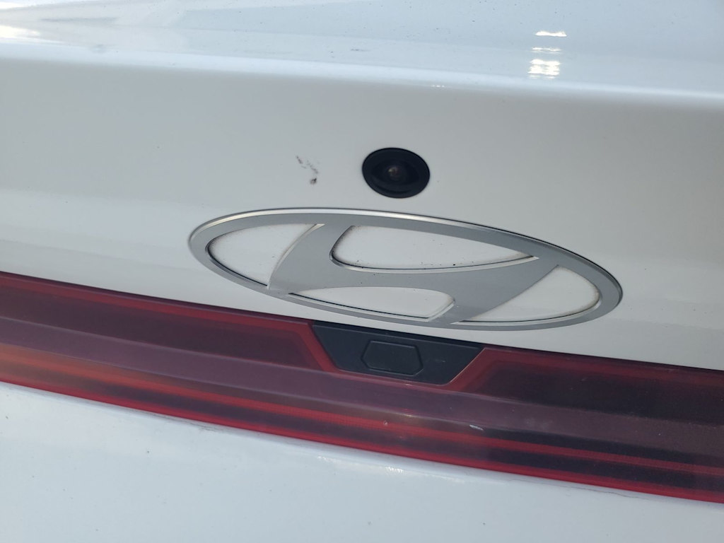 Thumbnail: 2025 Hyundai Elantra - 18
